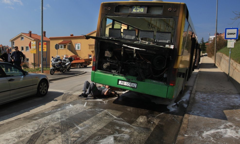 Pulapromet požar autobus