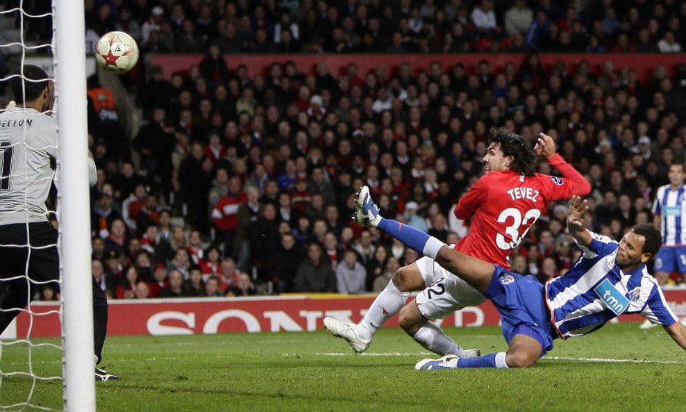 Calos Tevez, Manchester United-Porto, Liga prvaka 2008-09