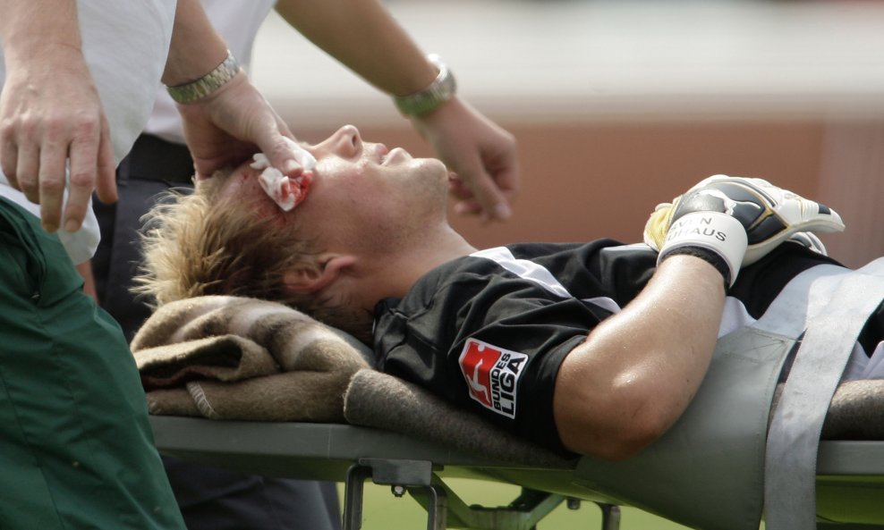 Sven Neuhaus, Augsburg, 2. Bundesliga 2008