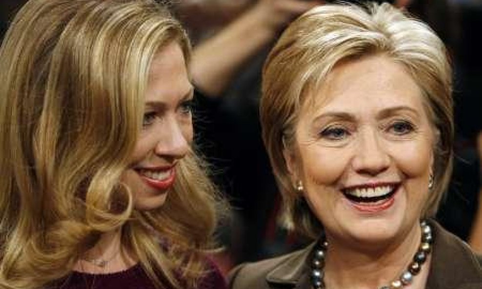 Chelsea Clinton uz majku Hillary uoči saslušanja