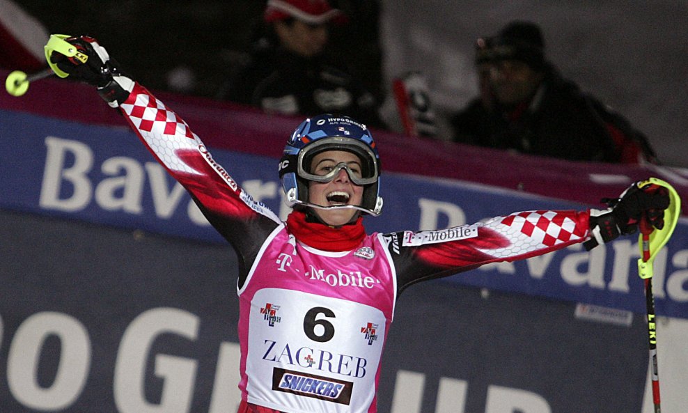 Ana Jelušić Snježnja kraljica skijanje