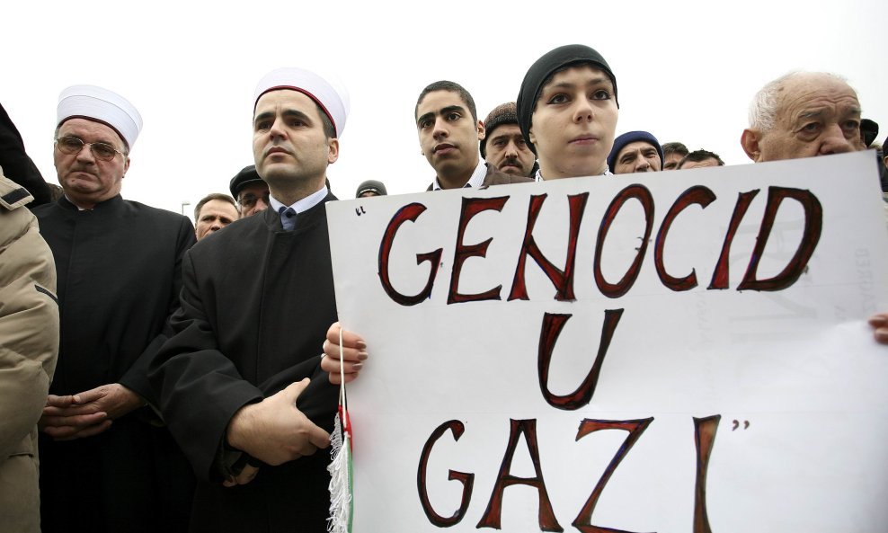 Prosvjed solidarnosti za Gazu u Zagrebu održan je ispred džamije