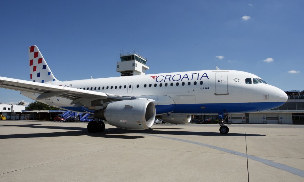 Avion Croatia Airlinesa