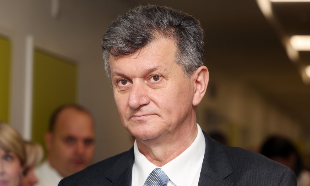 Milan Kujundžić, ministar zdravstva
