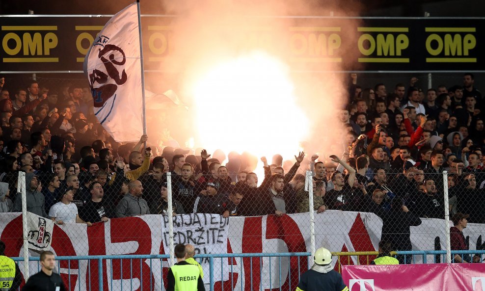 Torcida, Lokomotiva - Hajduk