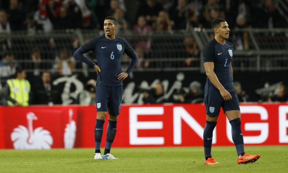 Jake Livermore i Chris Smalling na utakmici engleske reprezentacije