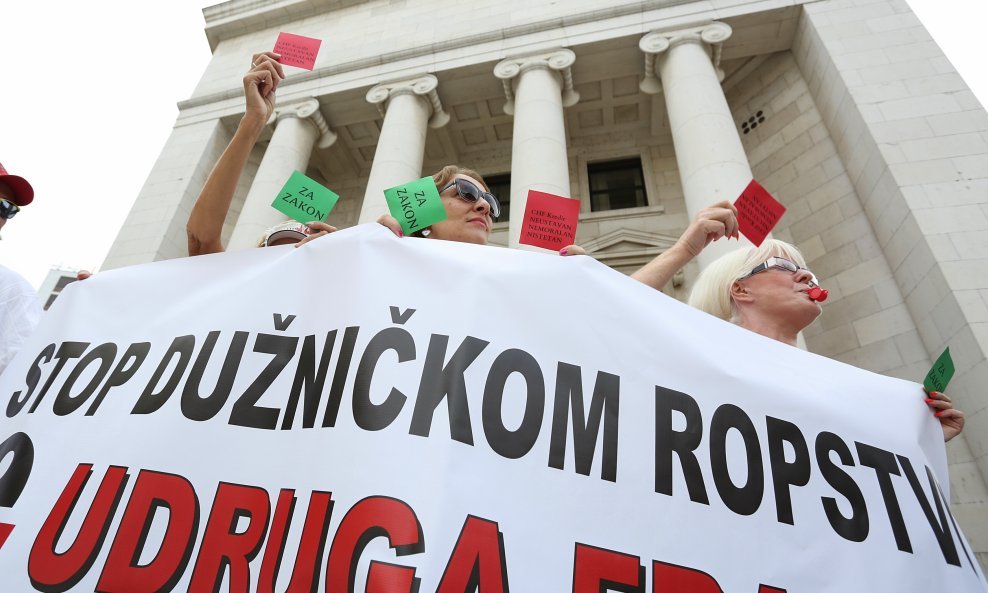 Udruga Franak traži zaštitu građana od nezakonitih ovrha
