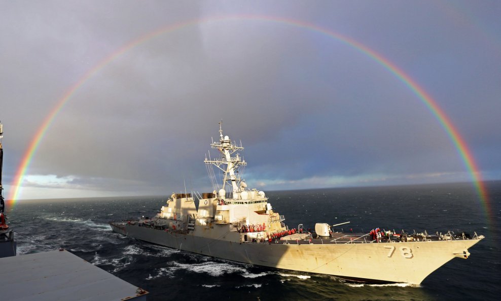 Napad na Siriju - američki bojni brod USS Porter
