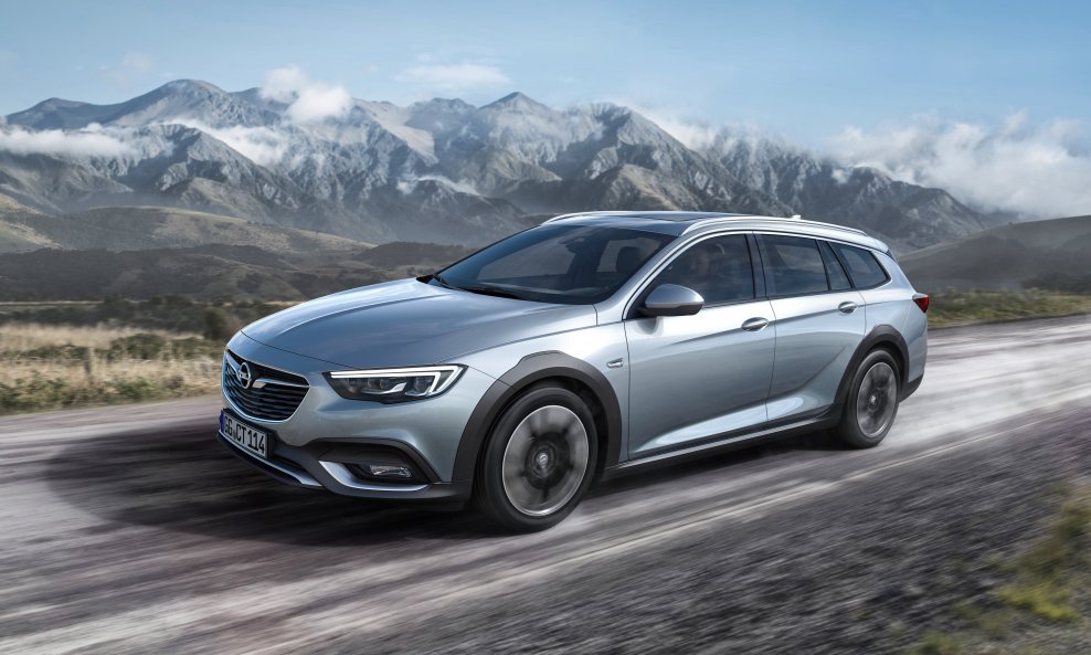 Opel Insignia Country Tourer