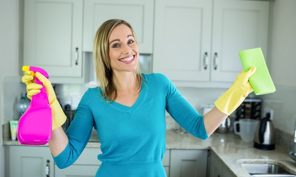 čišćenje kuhinja kućanski poslovi