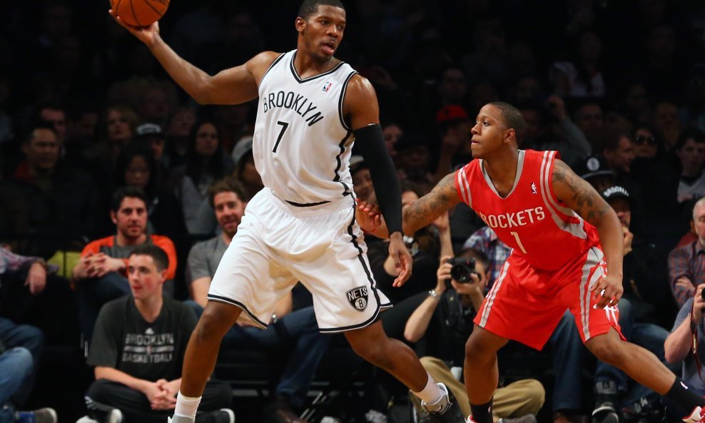 Joe Johnson i  Isaiah Canaan