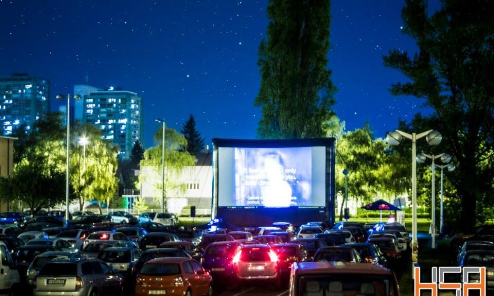 Drive- in kino