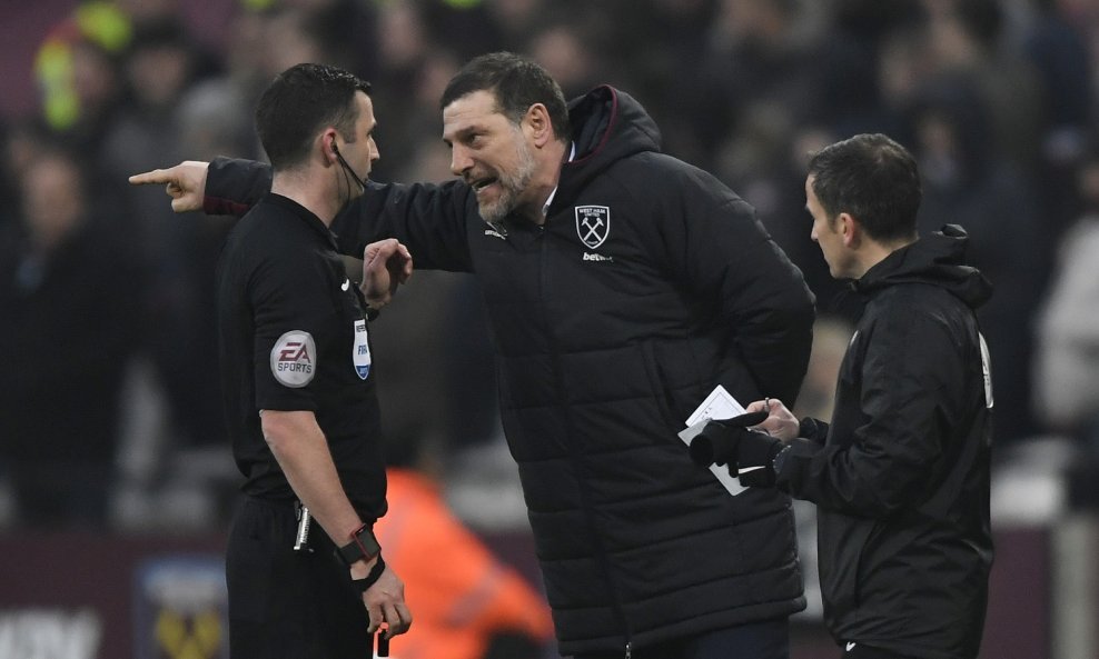 Slaven Bilić i sudac Michael Oliver