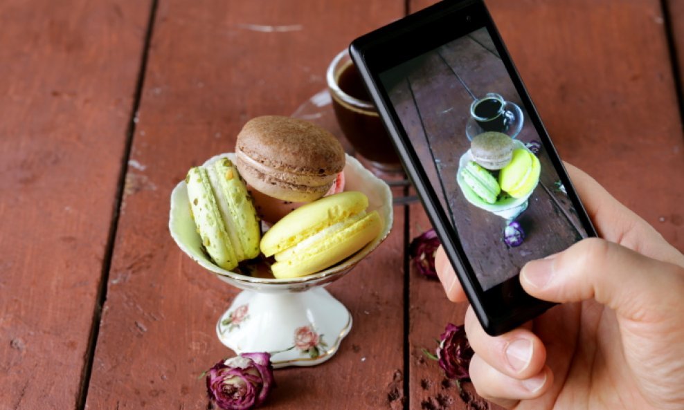 hrana fotografiranje mobitel pametni telefon smartphone