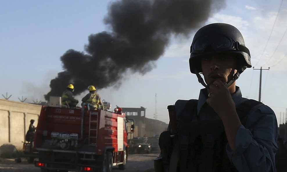 Afganistan bombaški napad