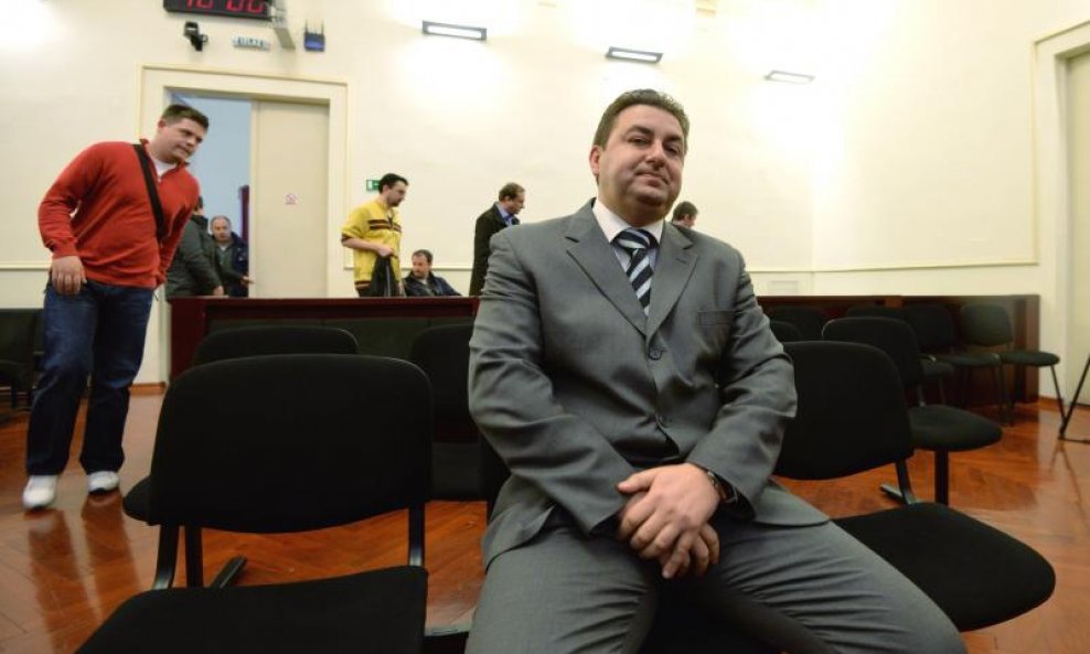 Neven Šprajcer