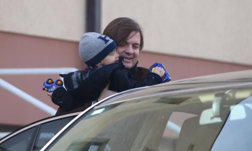 Milan Popović sa sinom