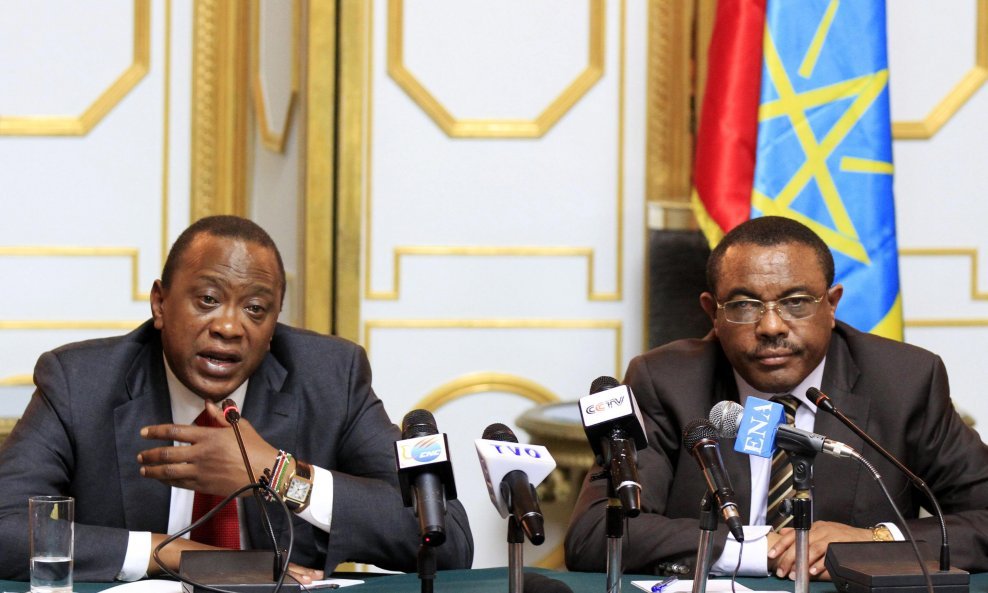Kenijski predsjednik Uhuru Kenyatta (lijevo) i premijer Etiopije Hailemariam Desalegn