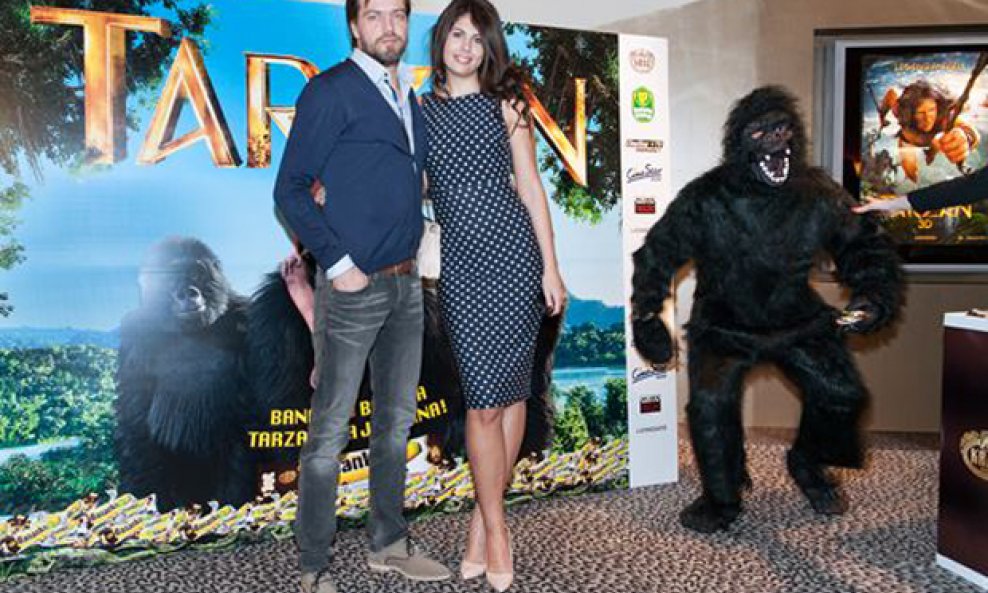 Amar Bukvić s djevojkom na premijeri filma 'Tarzan 3D'
