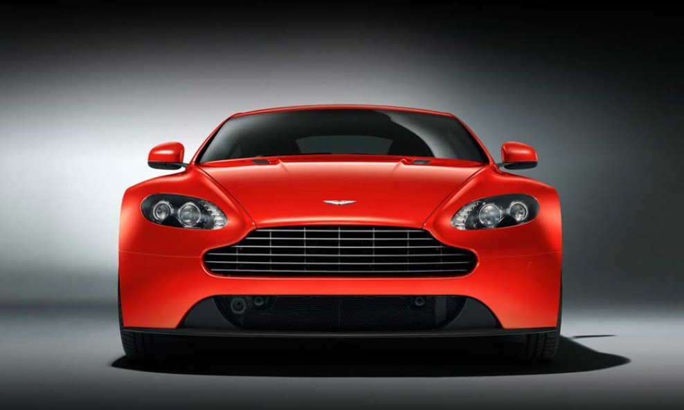 Aston Martin V8 Vantage Coupe