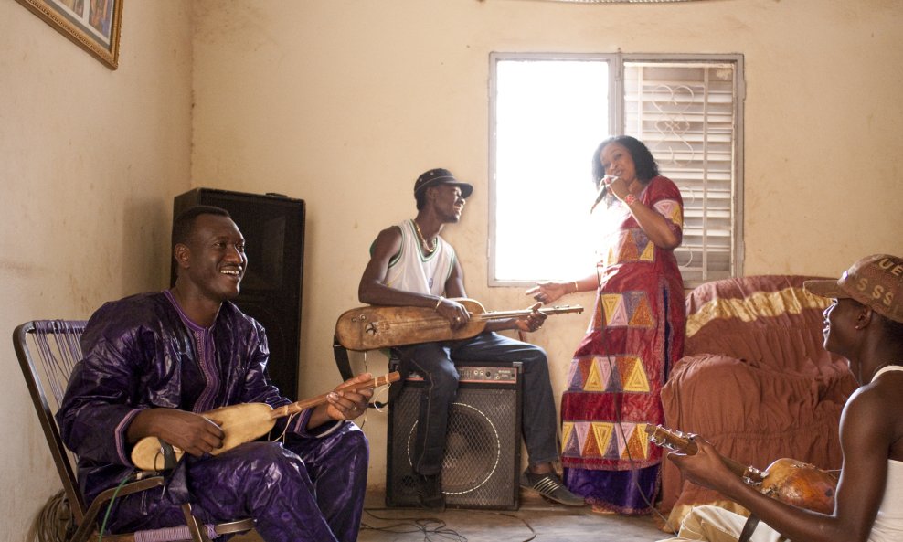Bassekou Kouyate & Ngoni Ba 