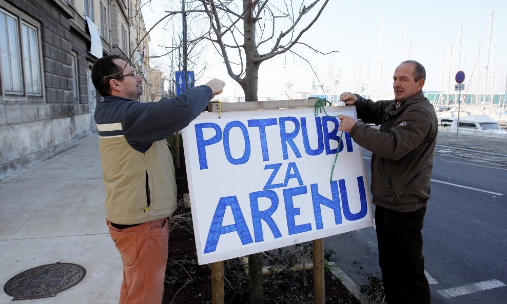 RADNICI ARENA PULA