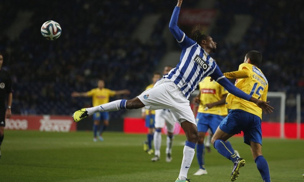 Danilo da Silva (L) i Evandro Goebel (Porto - Estoril)