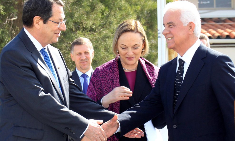 Nicos Anastasiades (lijevo) i Dervis Eroglu