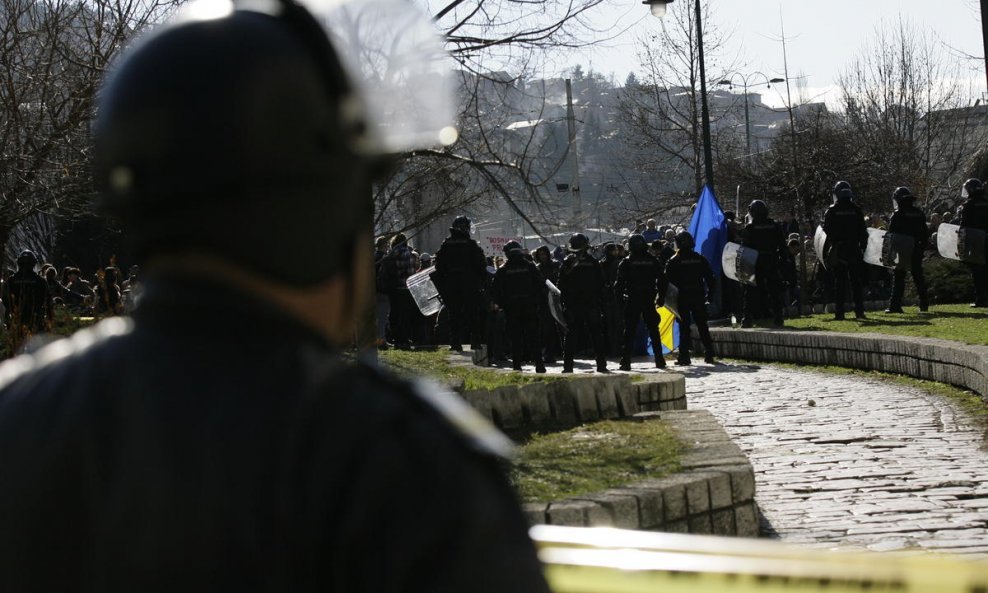 Sarajevo prosvjed bih policija