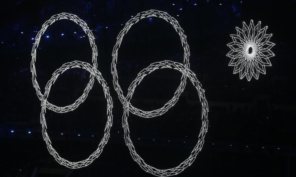 Jedna pahulja na otvaranju ZOI u Sočiju nije se pretvorila u olimpijski krug kao što je trebala