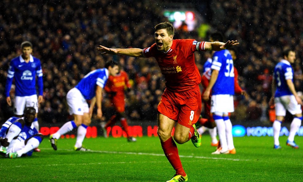 Steven Gerrard Liverpool FC Merseyside derbi