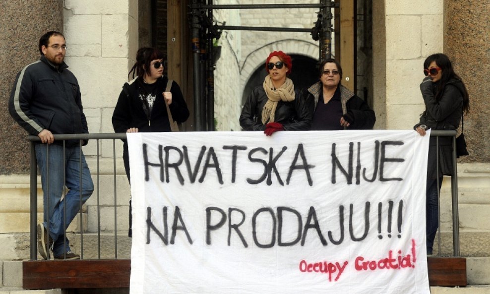 aktivisti protiv zakona o strateškim investicijama occupy croatia