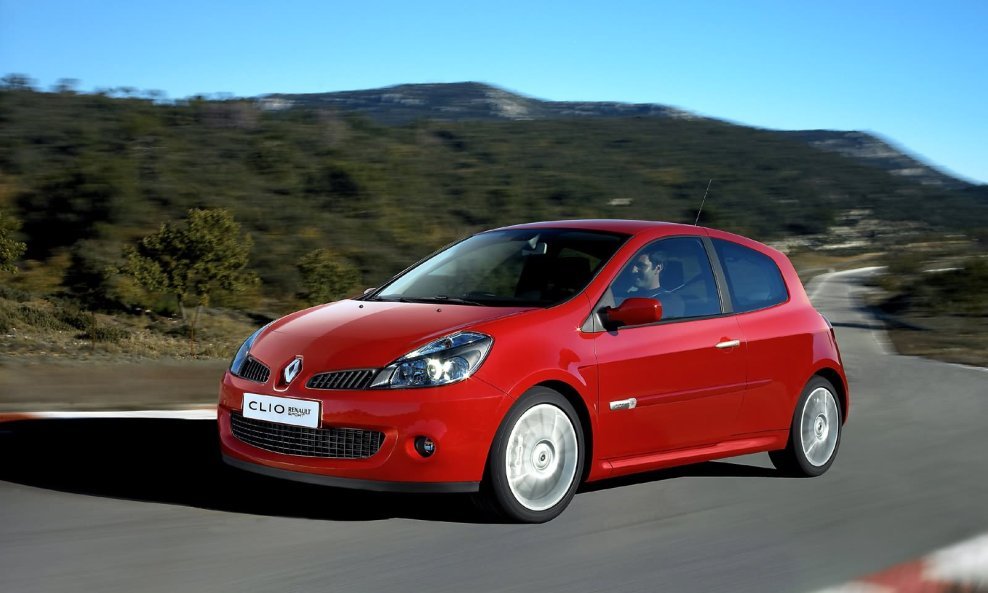 2006_Renault_Clio_Renault_Sport_2.0_16V_001_0323