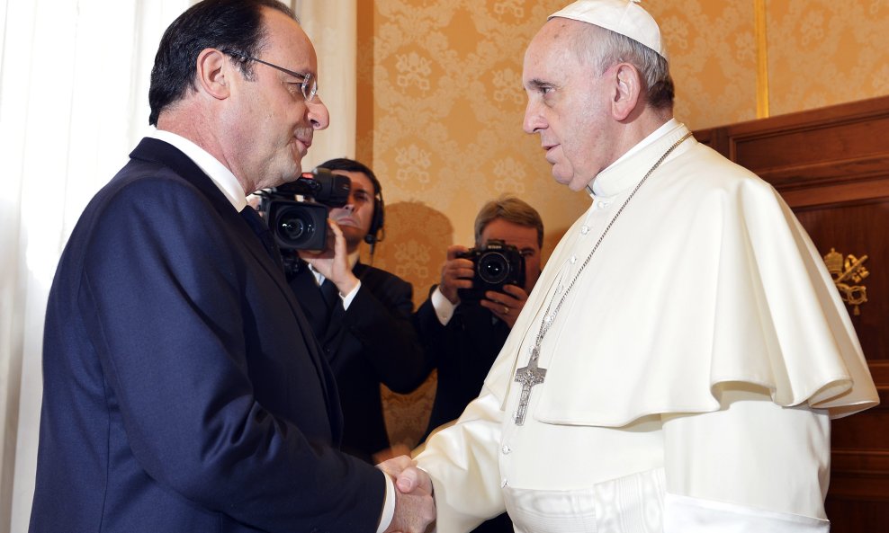 Francois Hollande i papa Franjo