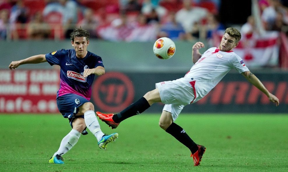 Alberto Moreno; Oliver Sorg