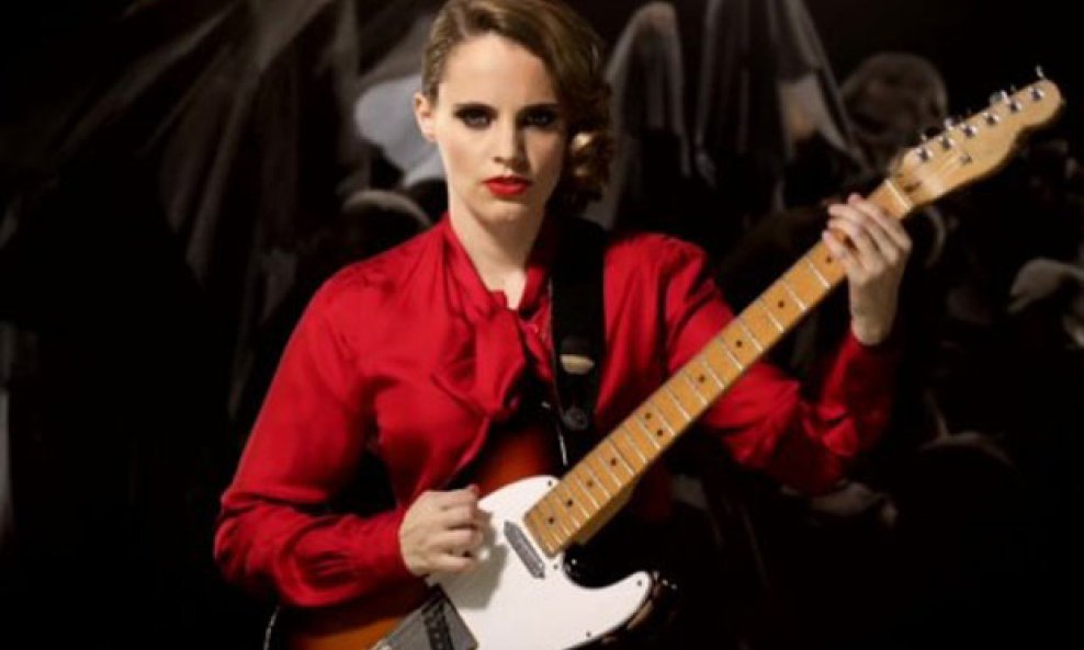 Anna Calvi