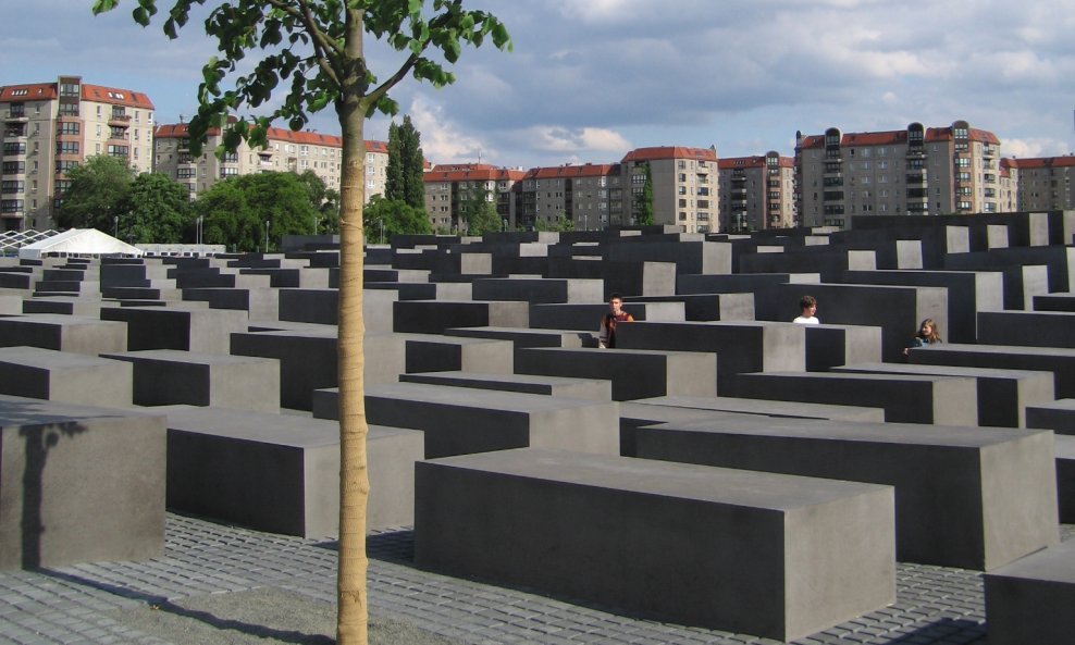 Spomenik žrtvama holokausta