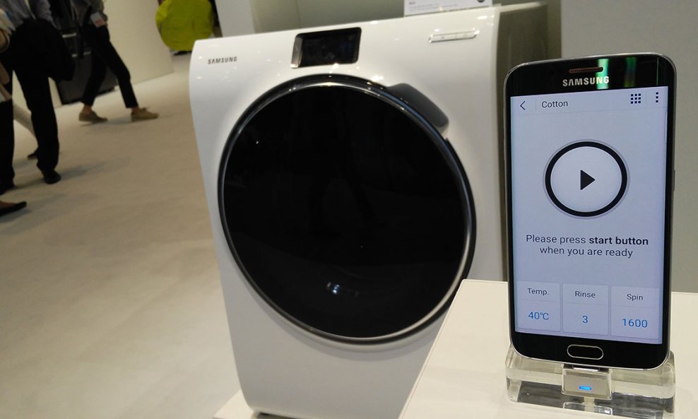 Samsung IoT IFA 2015 AddWash