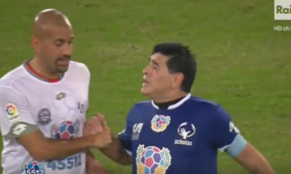 Veron vs Maradona