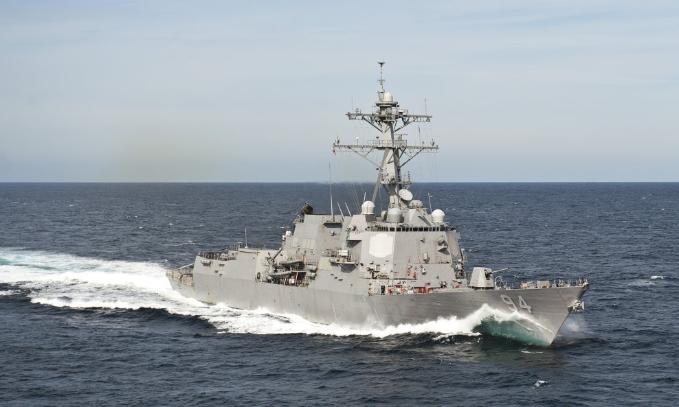 Krstareći projektili Tomahawk lansirani su s razarača USS Nitze