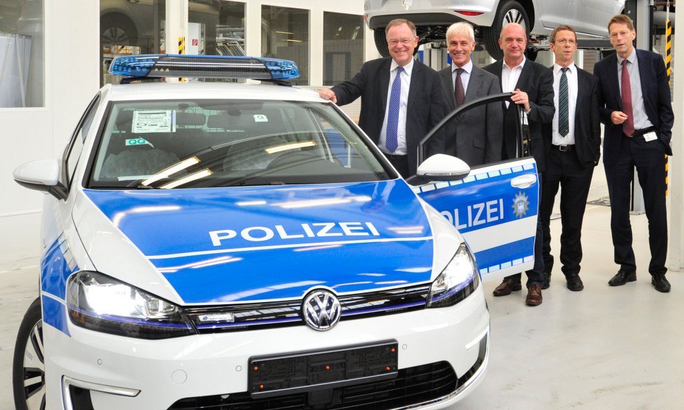 Policijski e-Golf u tvornici u Njemačkoj, ilustracija