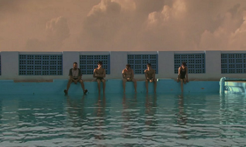 Scena iz filma 'Bazen'