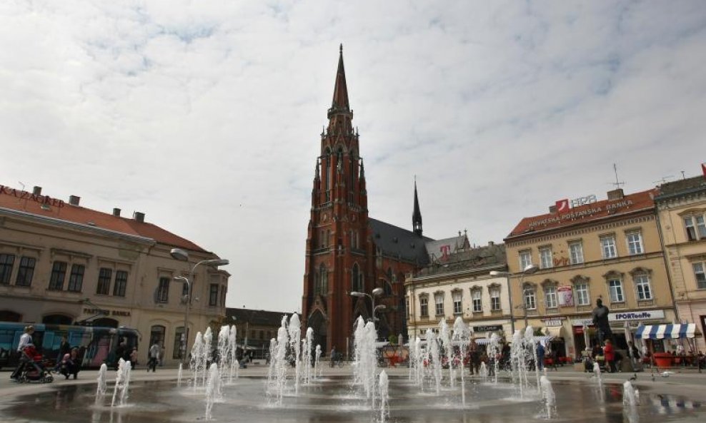 OSIJEK KATEDRALA