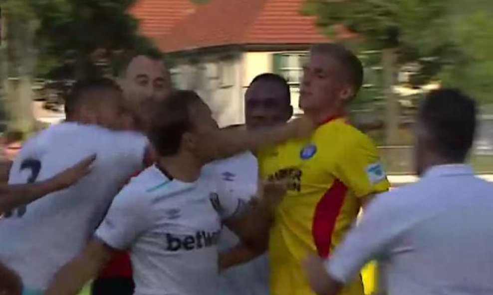 West Ham u borbi