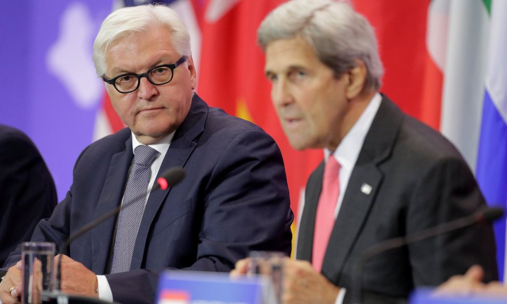 Frank-Walter Steinmeier i John Kerry