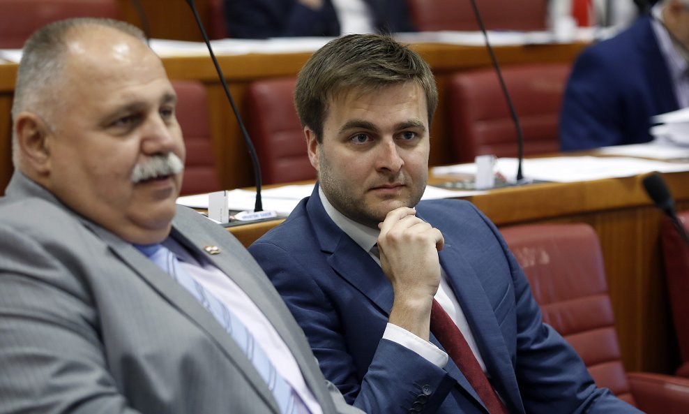 Tomislav Ćorić (desno)