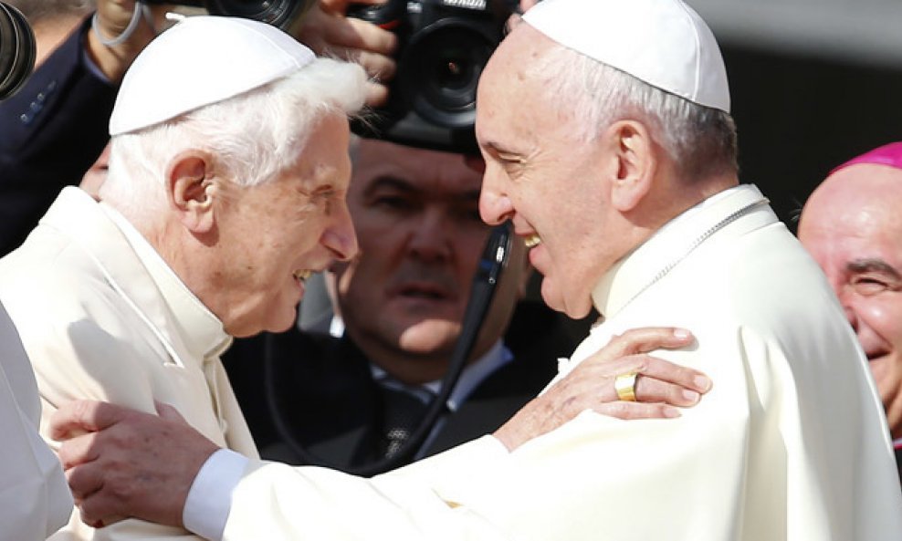 Benedikt XVI. i Papa Franjo