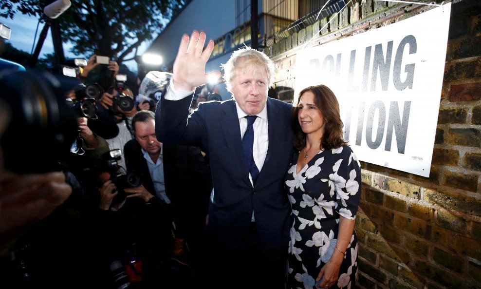Boris Johnson sa suprugom Marinom Wheeler
