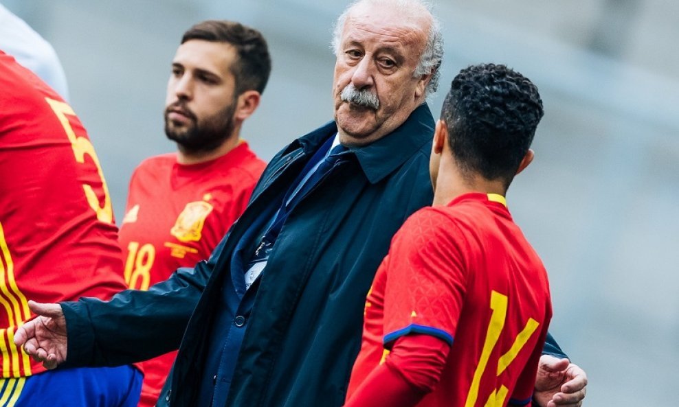 Vicente del Bosque of Spain Thiago Alcantara