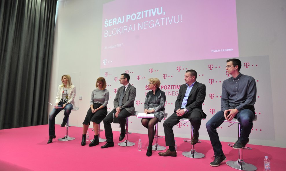 Nina Išek Međugorac (HT), Anamarija Vuić (Hrabri telefon), Igor Kanižaj (EU Kids Online), Nataša Rapaić (HT), Richard Brešković (HT) i Marko Matijević (srednja.hr)